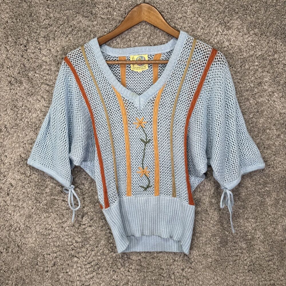 Vintage 70s Crochet Knit Embroidered Top Medium Blue Retro Hippie Flower *READ